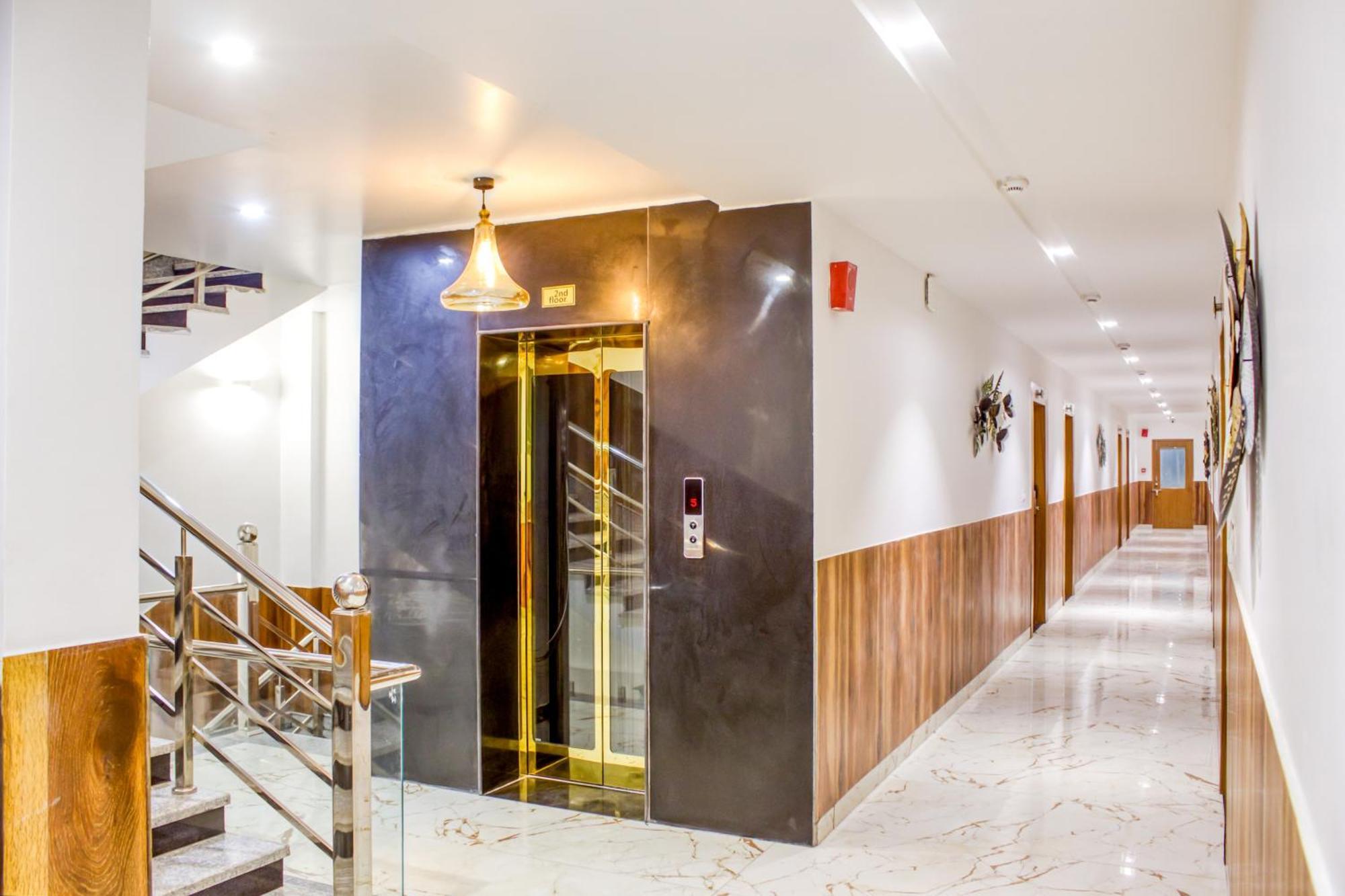 Zip By Spree Hotels Grand Legacy Prime Dehradun Eksteriør billede