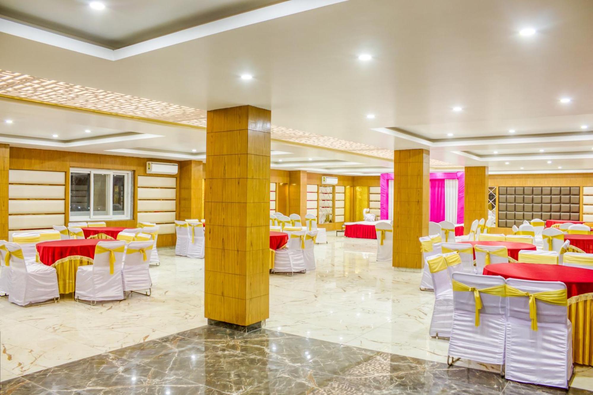Zip By Spree Hotels Grand Legacy Prime Dehradun Eksteriør billede