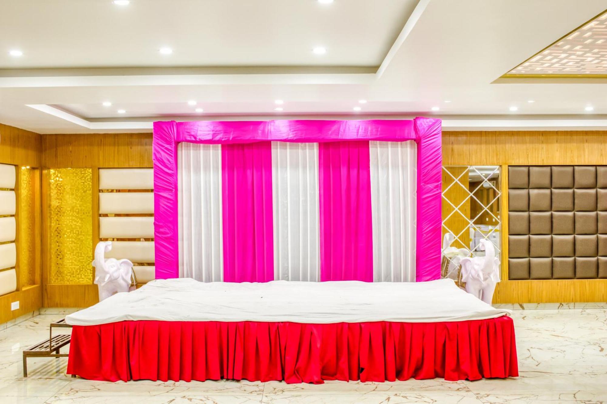 Zip By Spree Hotels Grand Legacy Prime Dehradun Eksteriør billede