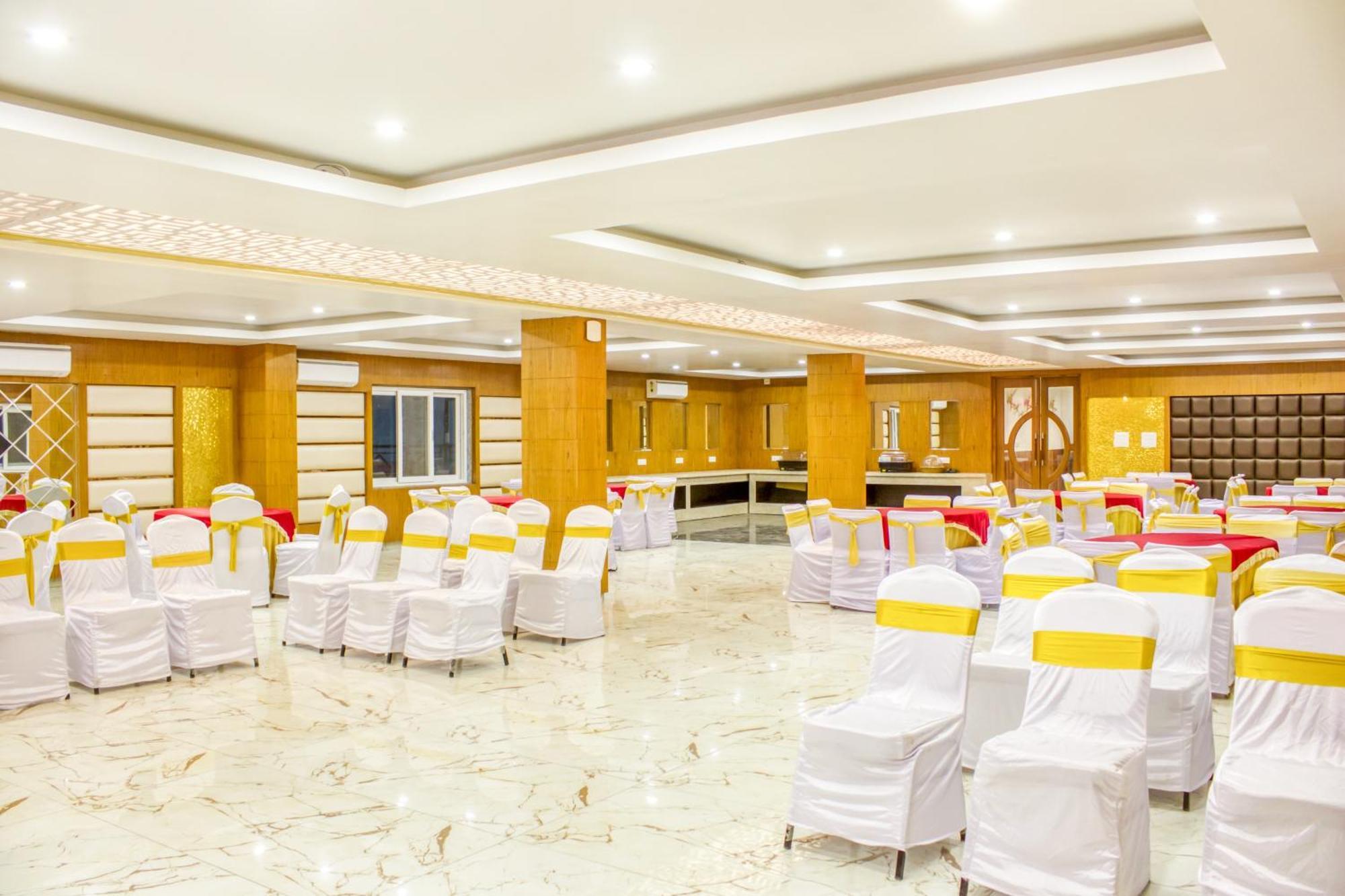 Zip By Spree Hotels Grand Legacy Prime Dehradun Eksteriør billede