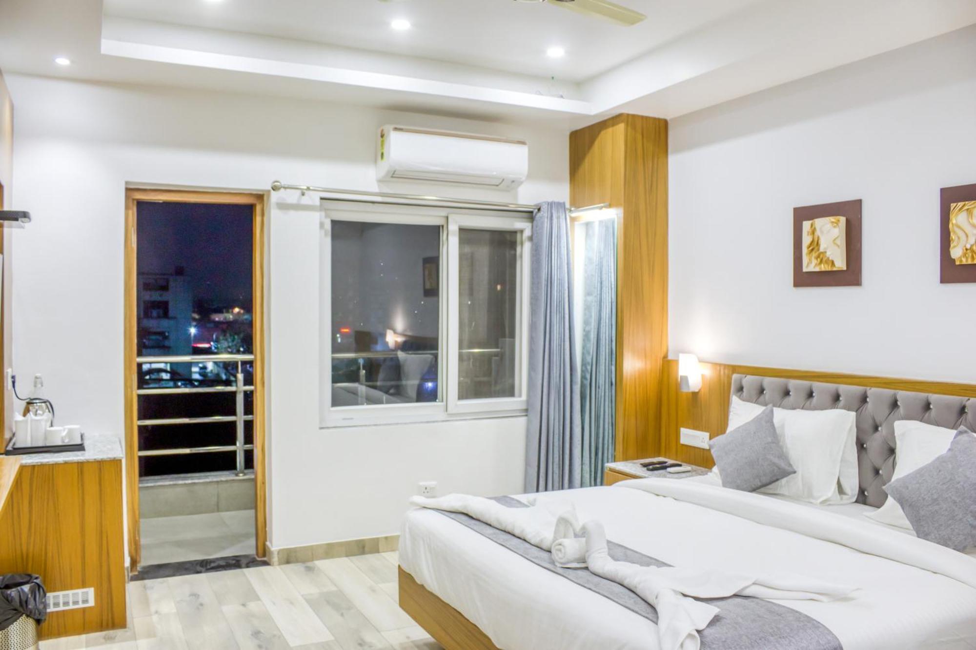 Zip By Spree Hotels Grand Legacy Prime Dehradun Eksteriør billede