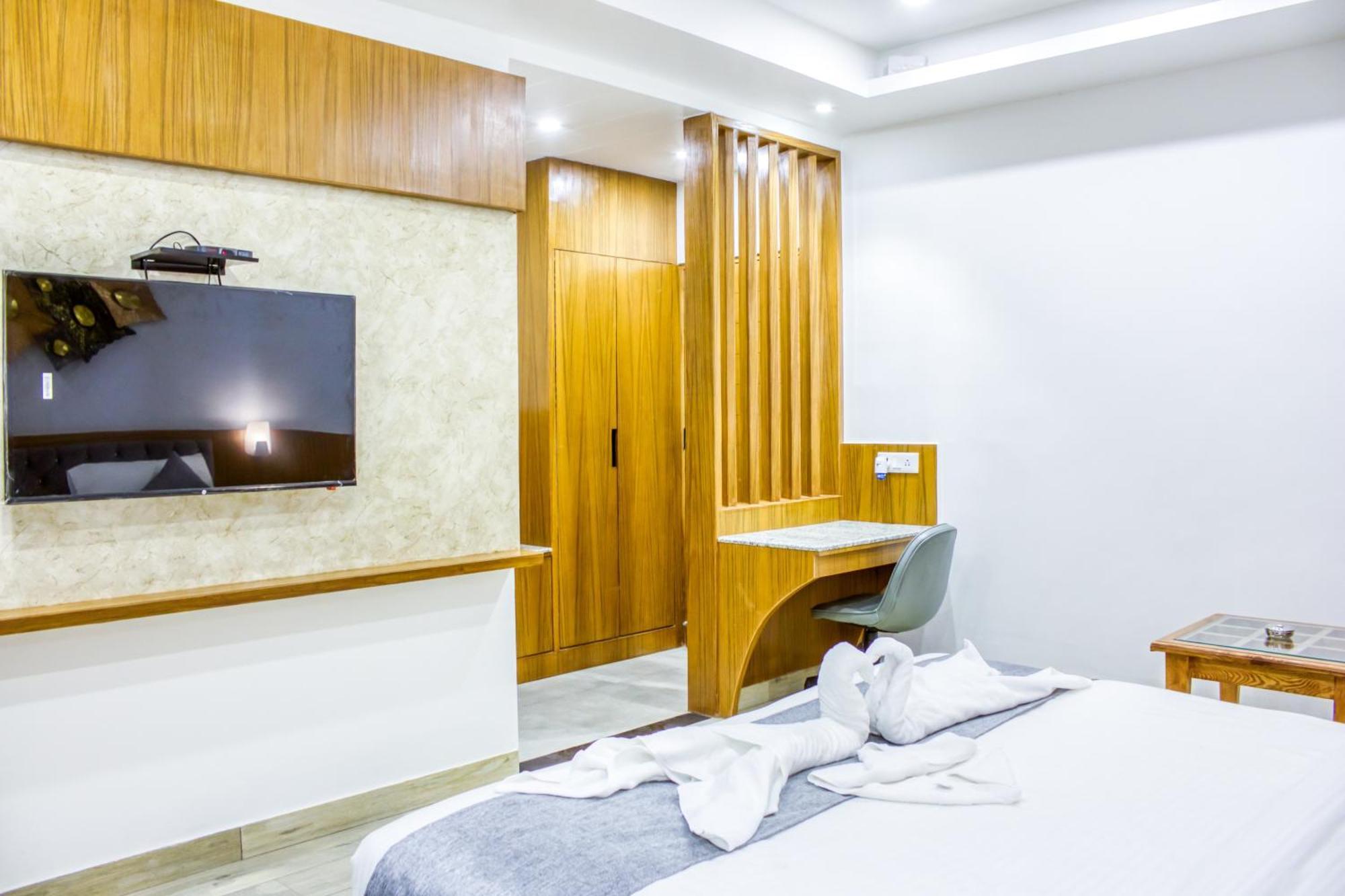 Zip By Spree Hotels Grand Legacy Prime Dehradun Eksteriør billede