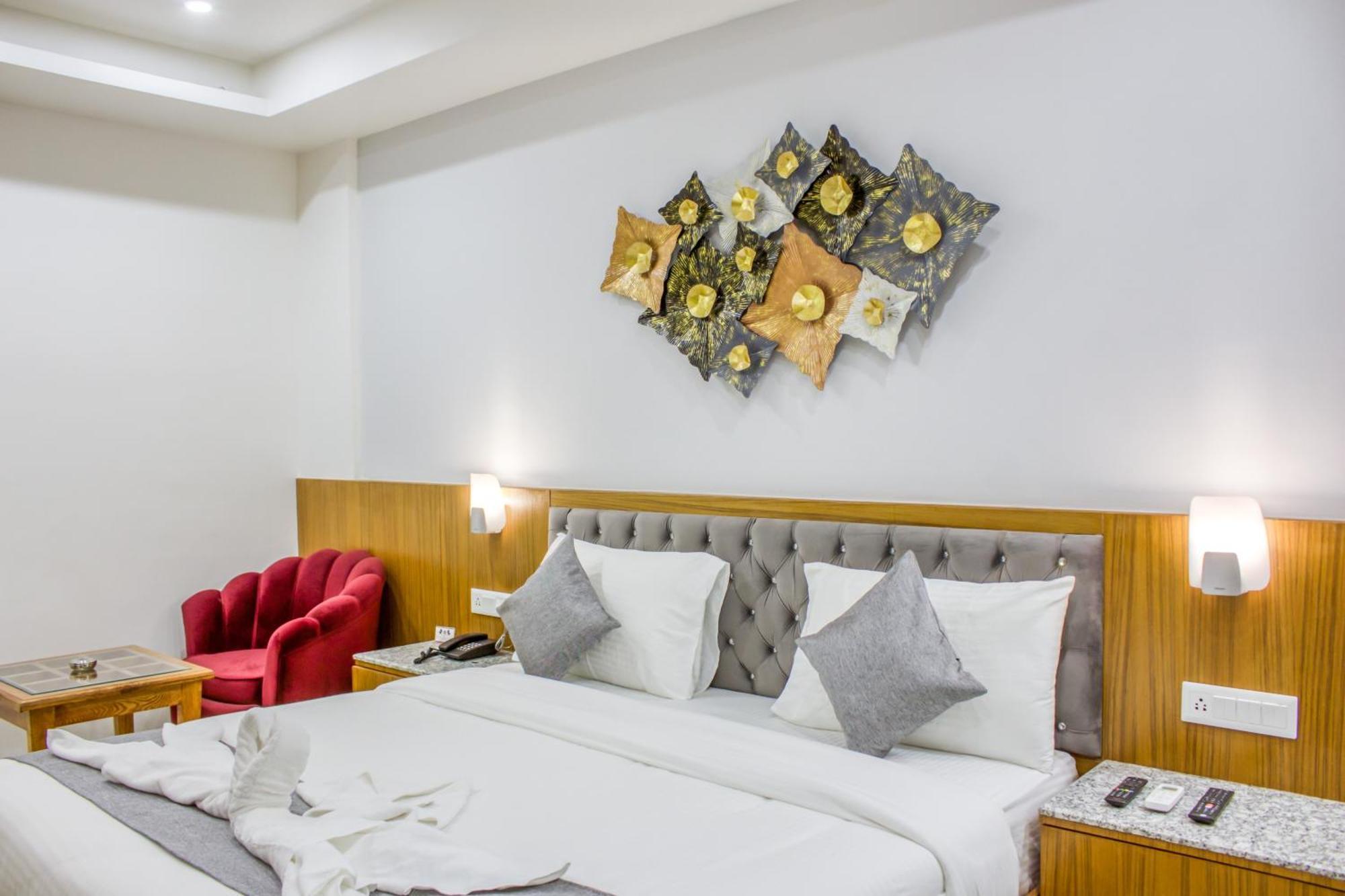 Zip By Spree Hotels Grand Legacy Prime Dehradun Eksteriør billede