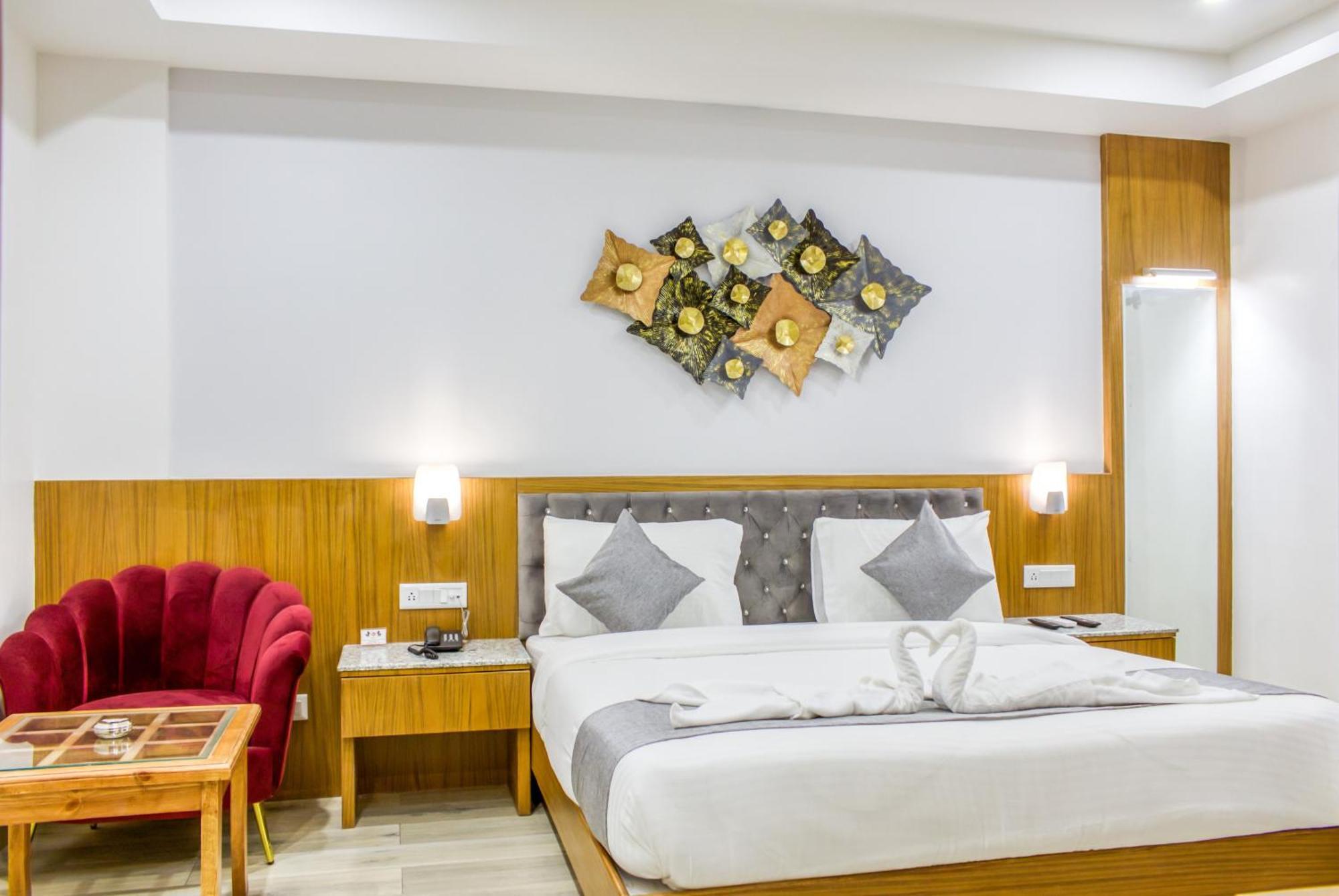 Zip By Spree Hotels Grand Legacy Prime Dehradun Eksteriør billede